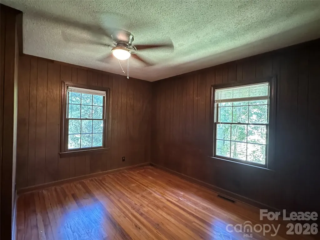 315 N Mulberry Street Statesville NC 28677