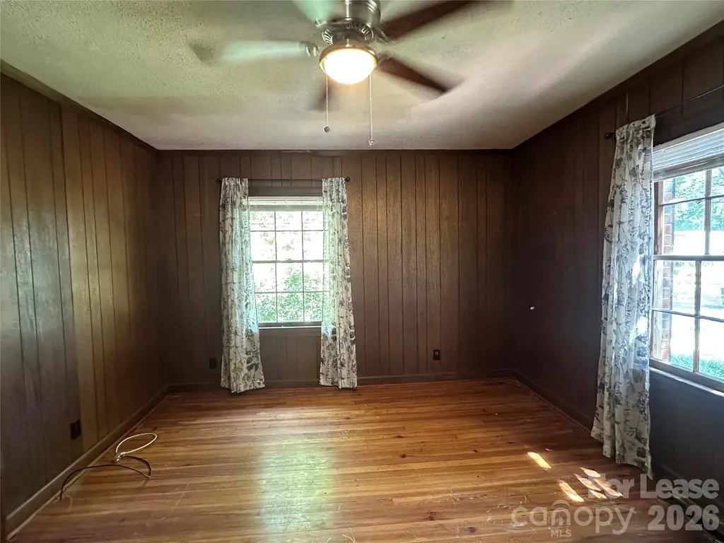 315 N Mulberry Street Statesville NC 28677