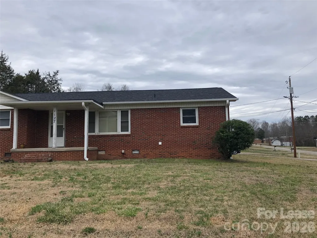 1127 Dallas Stanley Highway Stanley NC 28164