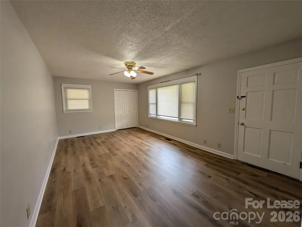 1127 Dallas Stanley Highway Stanley NC 28164