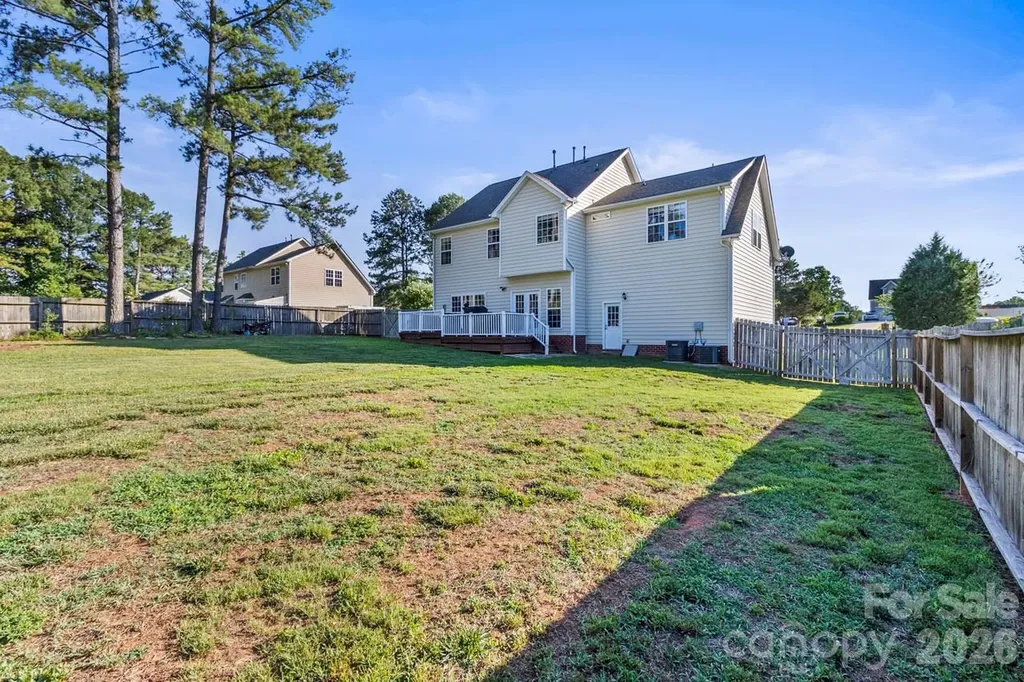 135 Painted Bunting Drive Troutman NC 28166