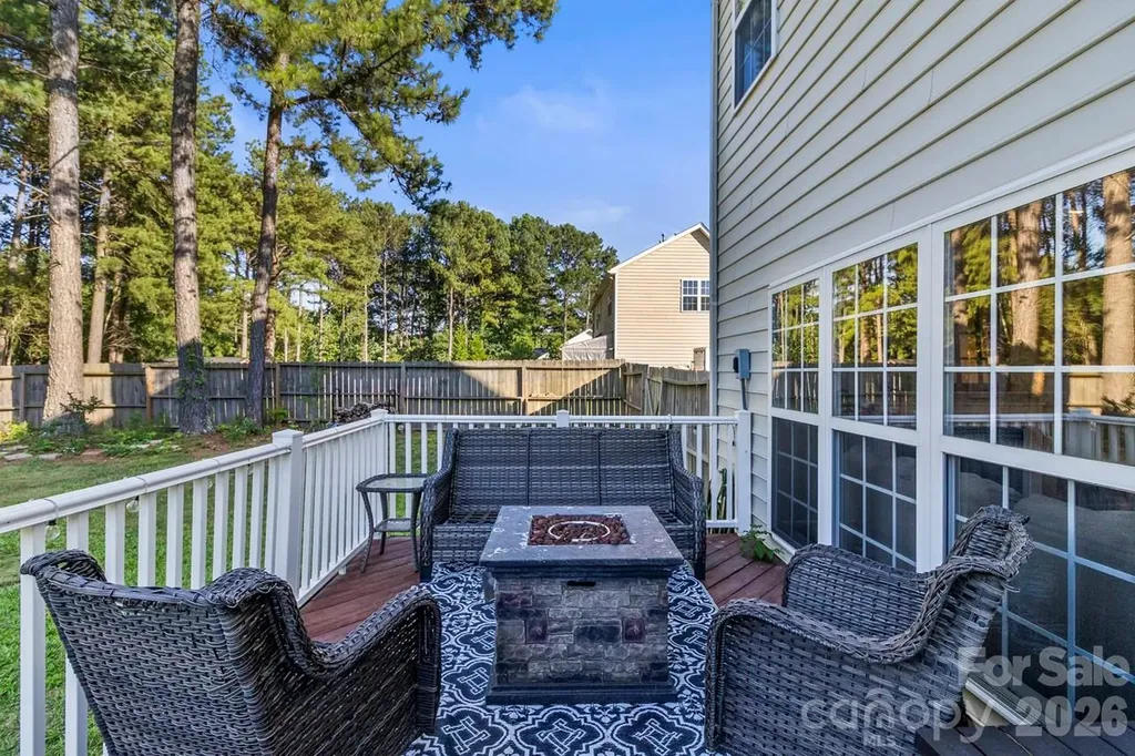 135 Painted Bunting Drive Troutman NC 28166