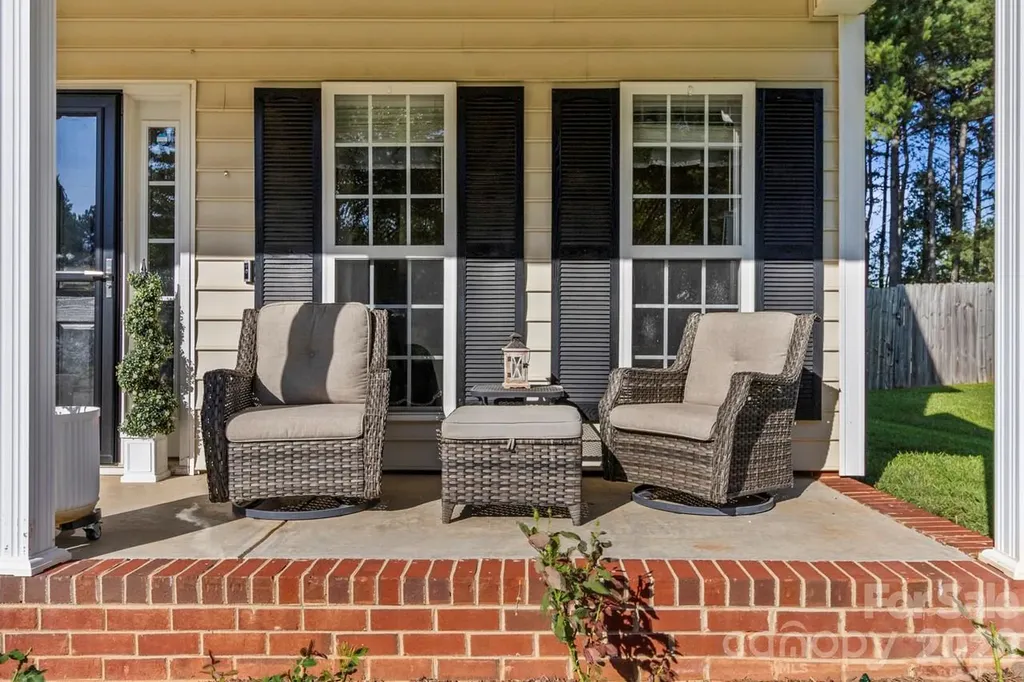 135 Painted Bunting Drive Troutman NC 28166