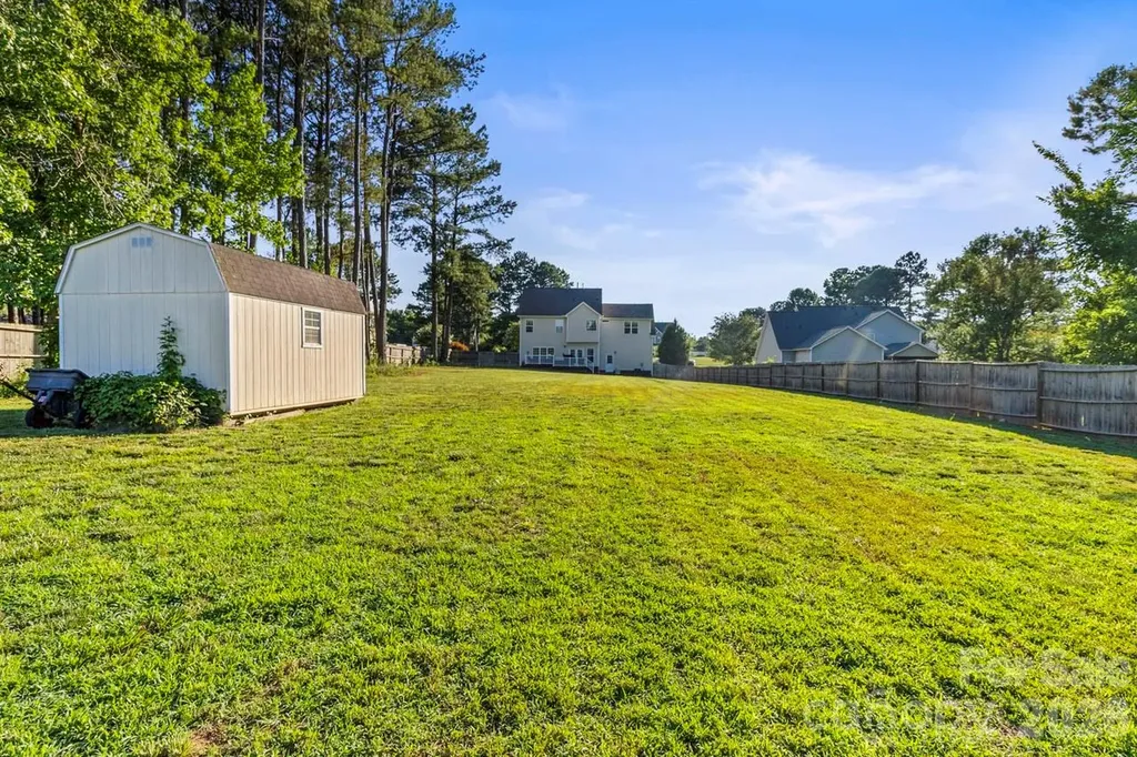 135 Painted Bunting Drive Troutman NC 28166