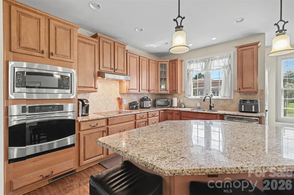 1008 Hawker Road Matthews NC 28104