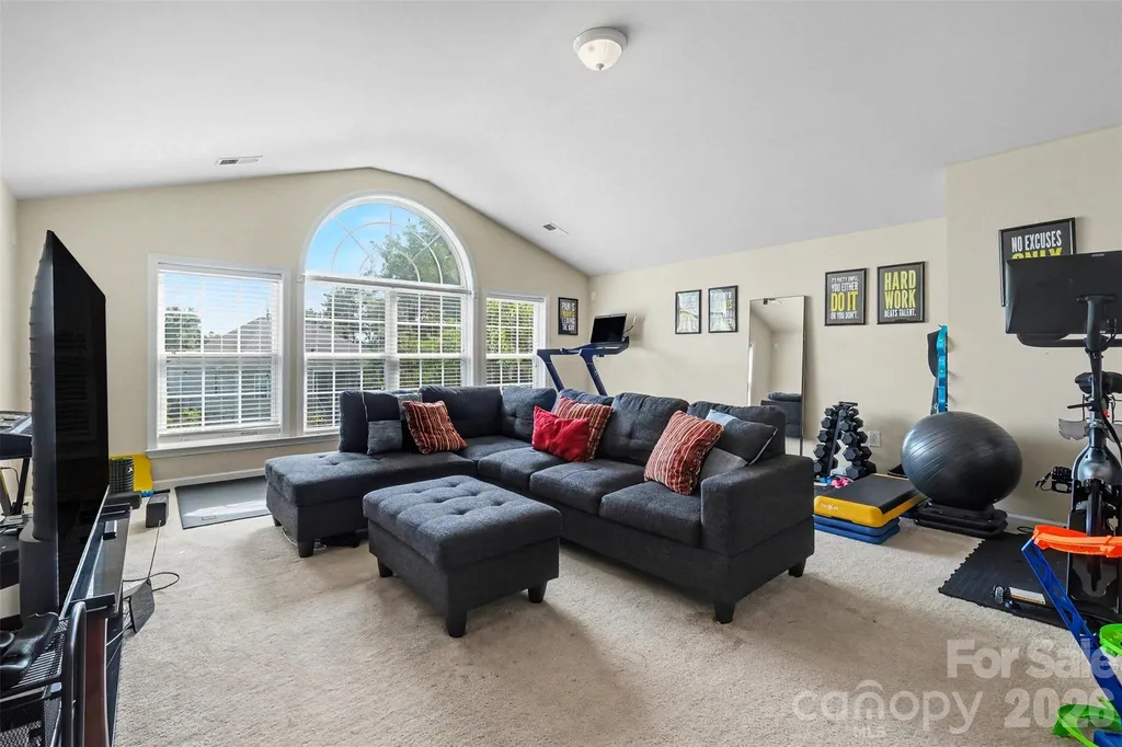 1008 Hawker Road Matthews NC 28104