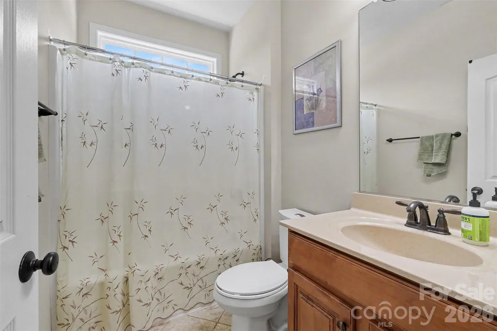 1008 Hawker Road Matthews NC 28104