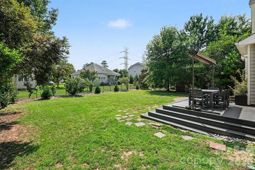 1008 Hawker Road Matthews NC 28104