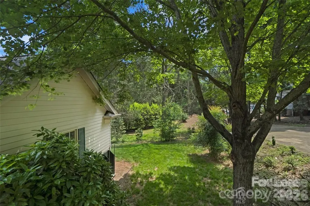 112 Mcconnell Drive Davidson NC 28036