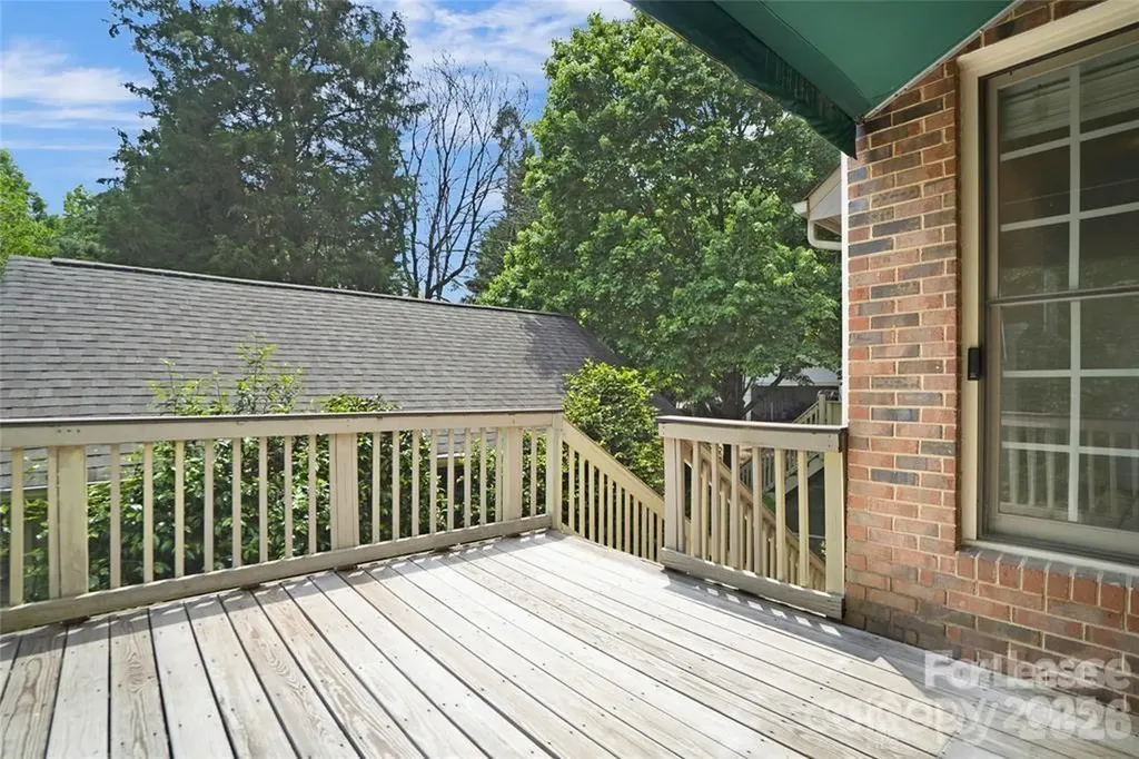 112 Mcconnell Drive Davidson NC 28036
