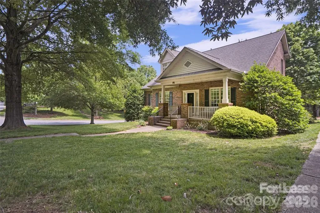 112 Mcconnell Drive Davidson NC 28036