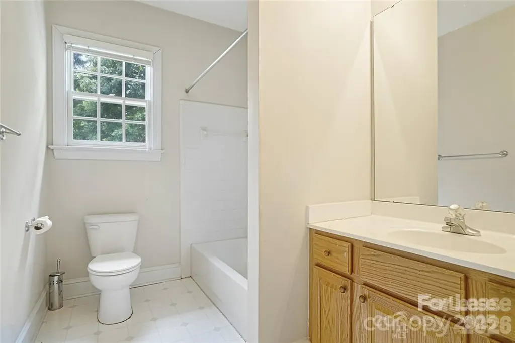 112 Mcconnell Drive Davidson NC 28036