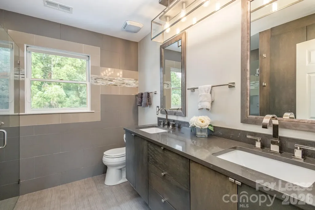 418 Olmsted Park Place Charlotte NC 28203