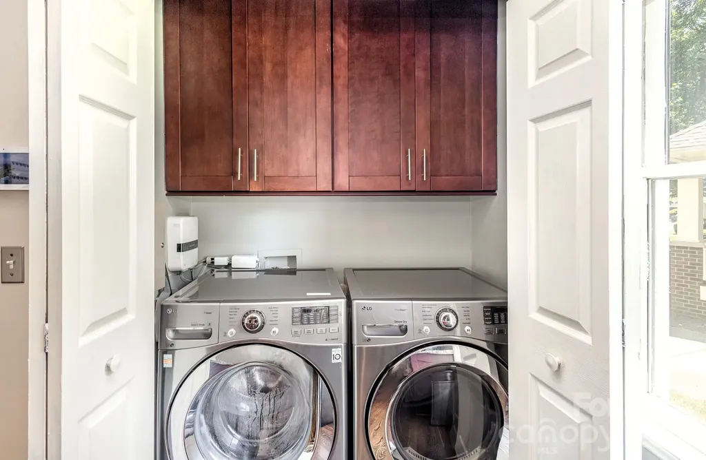 418 Olmsted Park Place Charlotte NC 28203