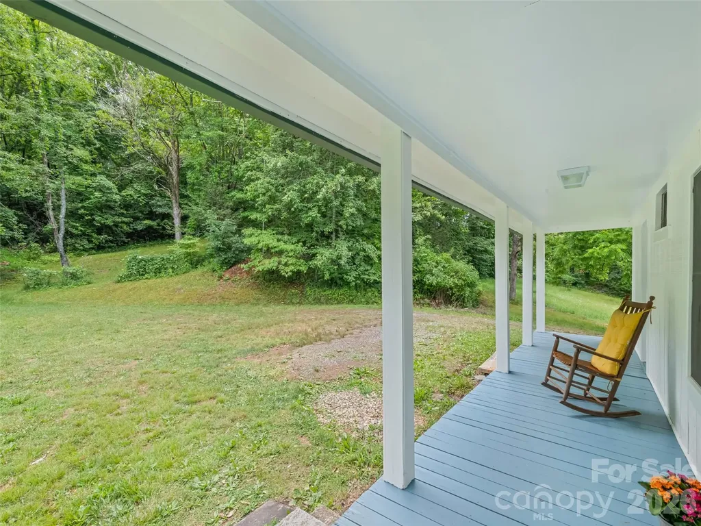 586 Olivet Church Road Whittier NC 28789