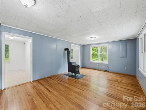 586 Olivet Church Road Whittier NC 28789