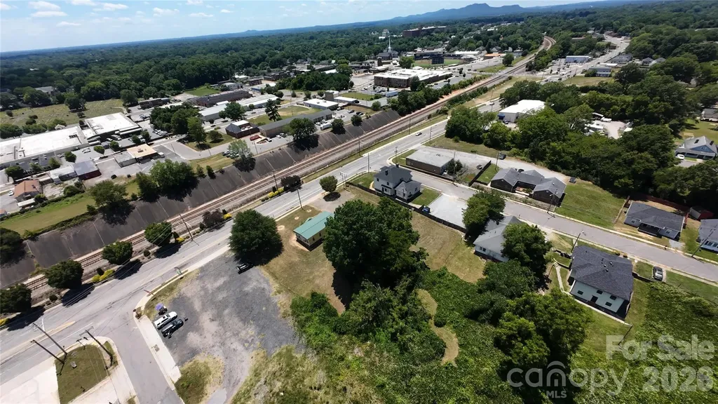 524 W Airline Avenue Gastonia NC 28052