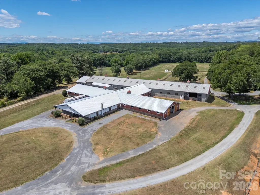 140 Joanda Farm Road Mooresboro NC 28114