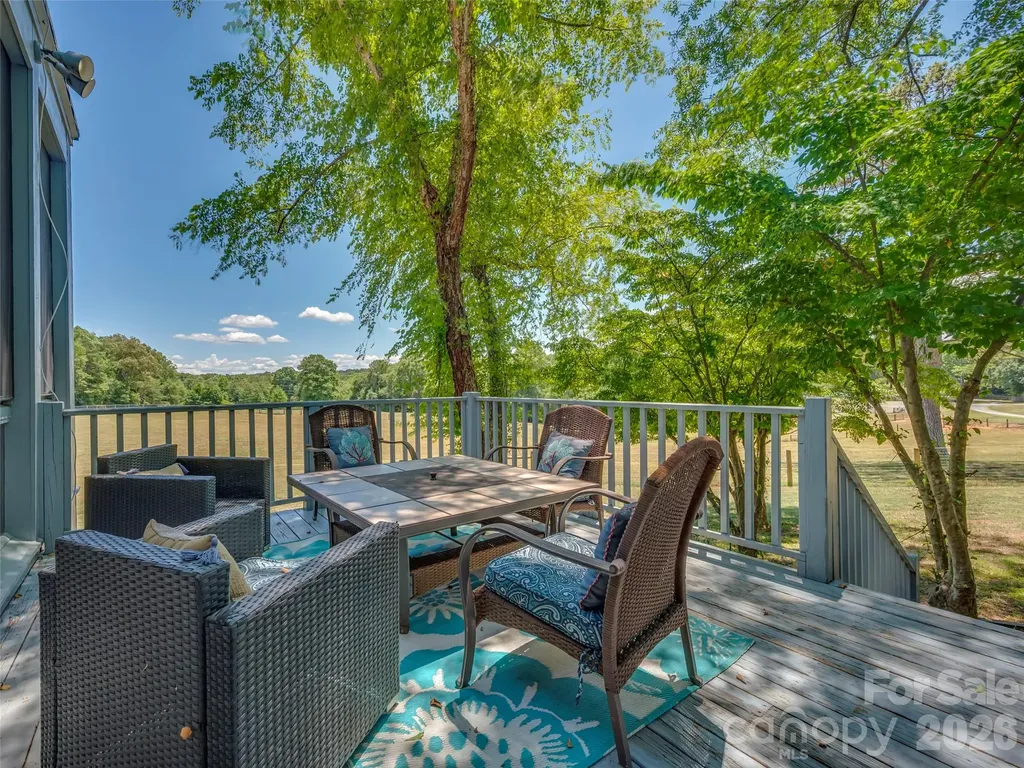 140 Joanda Farm Road Mooresboro NC 28114