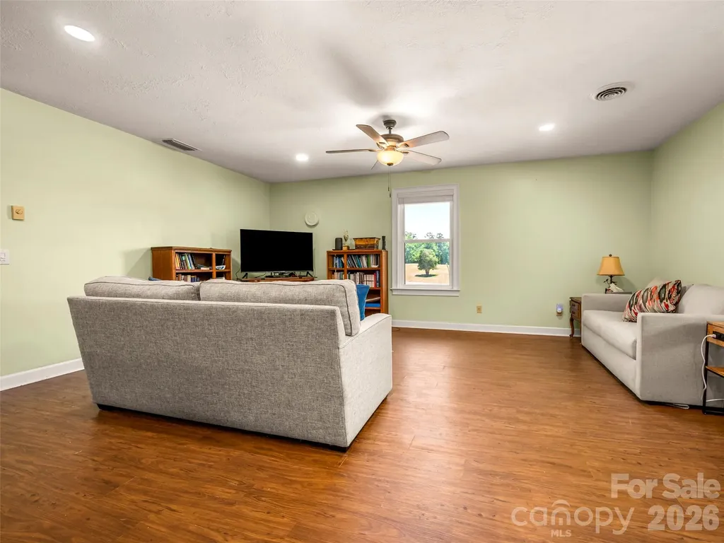 140 Joanda Farm Road Mooresboro NC 28114