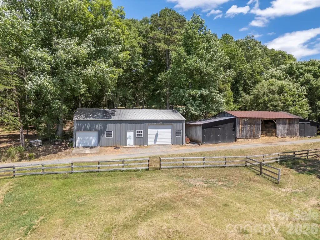 140 Joanda Farm Road Mooresboro NC 28114