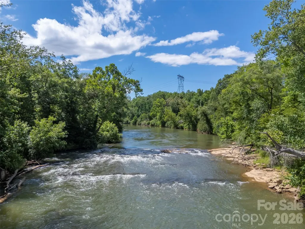 140 Joanda Farm Road Mooresboro NC 28114