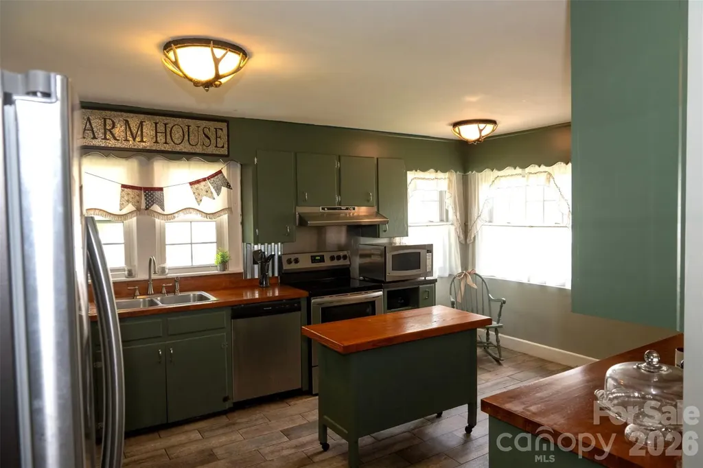 68 Hillside Terrace Drive Waynesville NC 28786