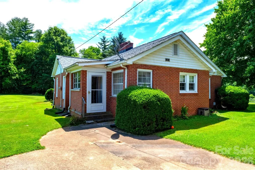 68 Hillside Terrace Drive Waynesville NC 28786
