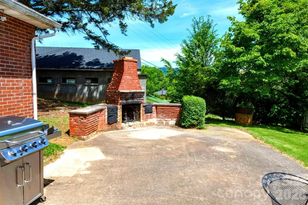68 Hillside Terrace Drive Waynesville NC 28786