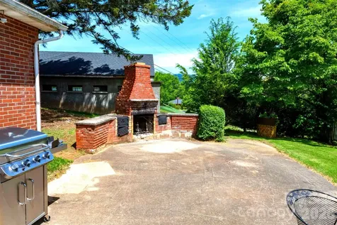68 Hillside Terrace Drive Waynesville NC 28786