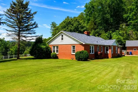 68 Hillside Terrace Drive Waynesville NC 28786