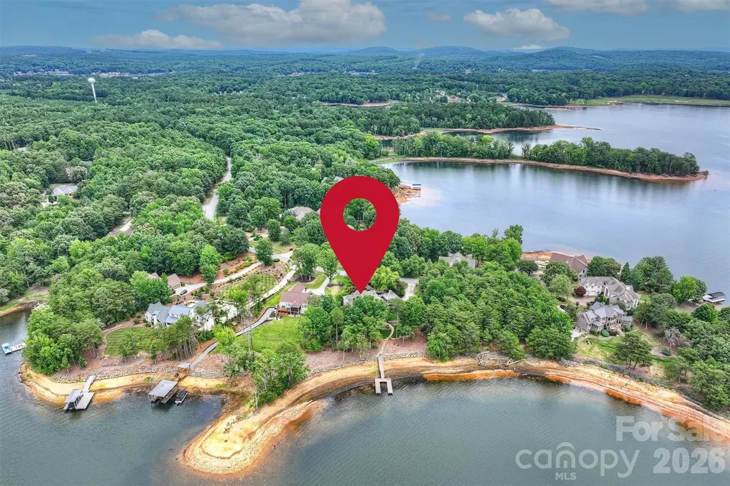 602 Pearl Bay Drive New London NC 28127