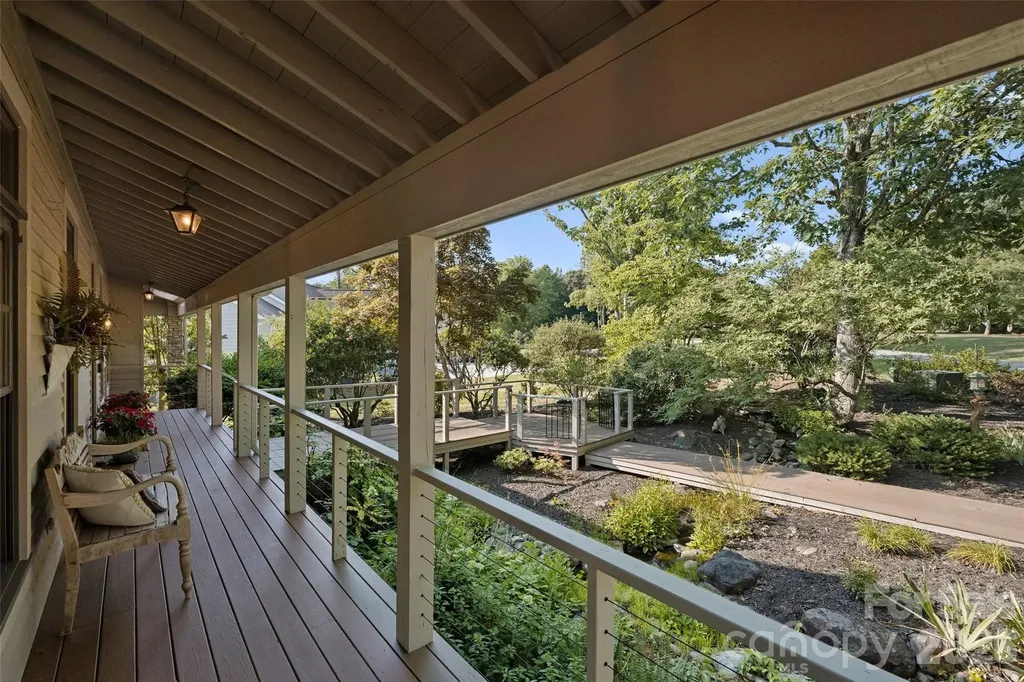 602 Pearl Bay Drive New London NC 28127