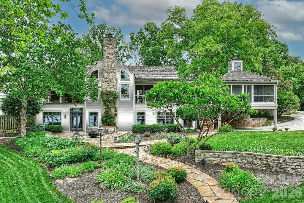 602 Pearl Bay Drive New London NC 28127