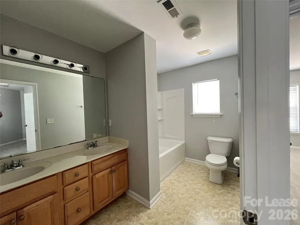 5707 El Campo Court Charlotte NC 28277