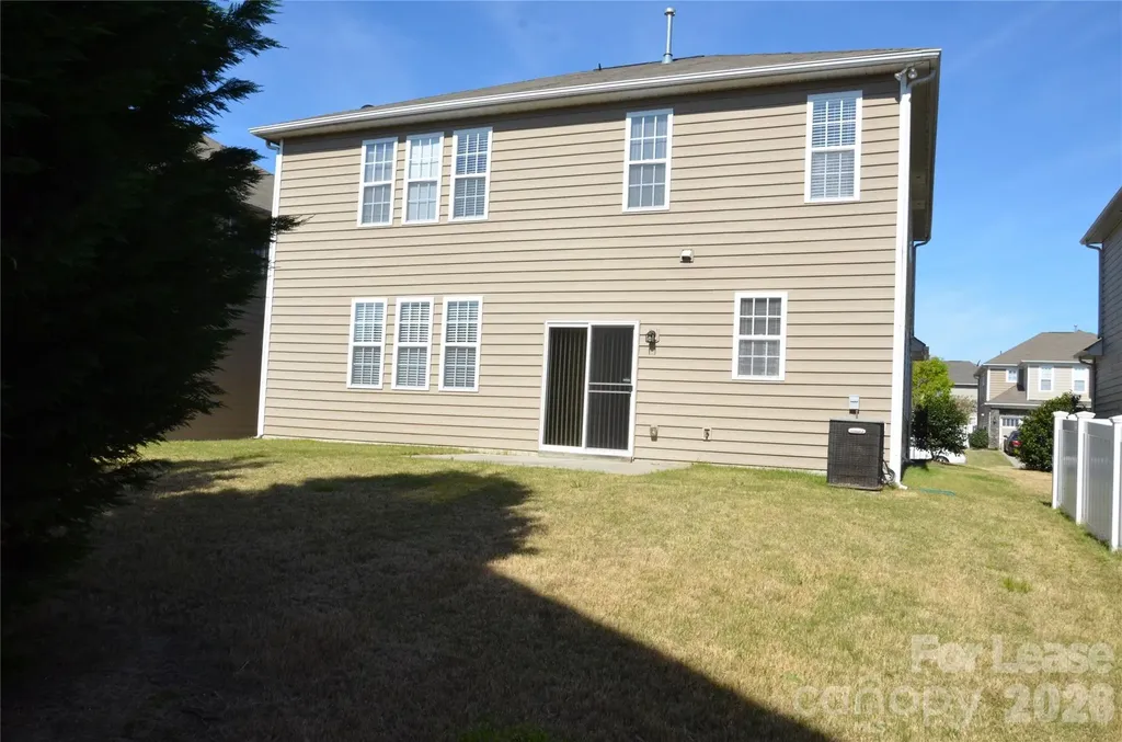 5707 El Campo Court Charlotte NC 28277
