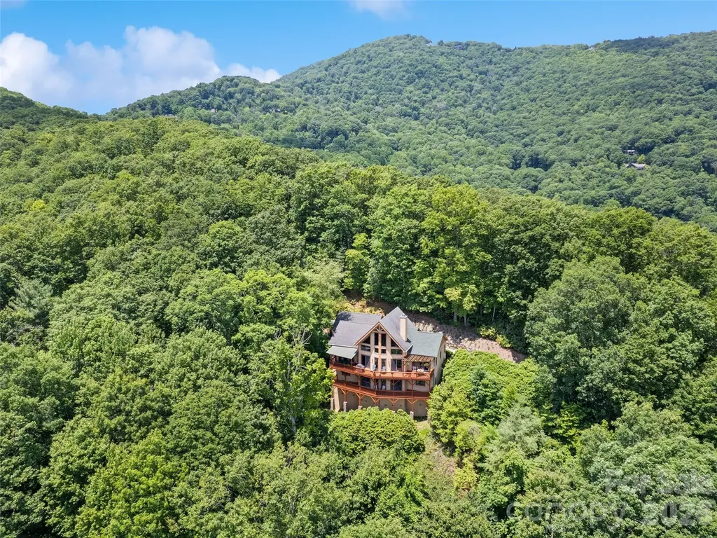 48 Hawks Lift Drive Waynesville NC 28786