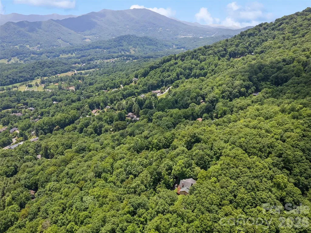 48 Hawks Lift Drive Waynesville NC 28786