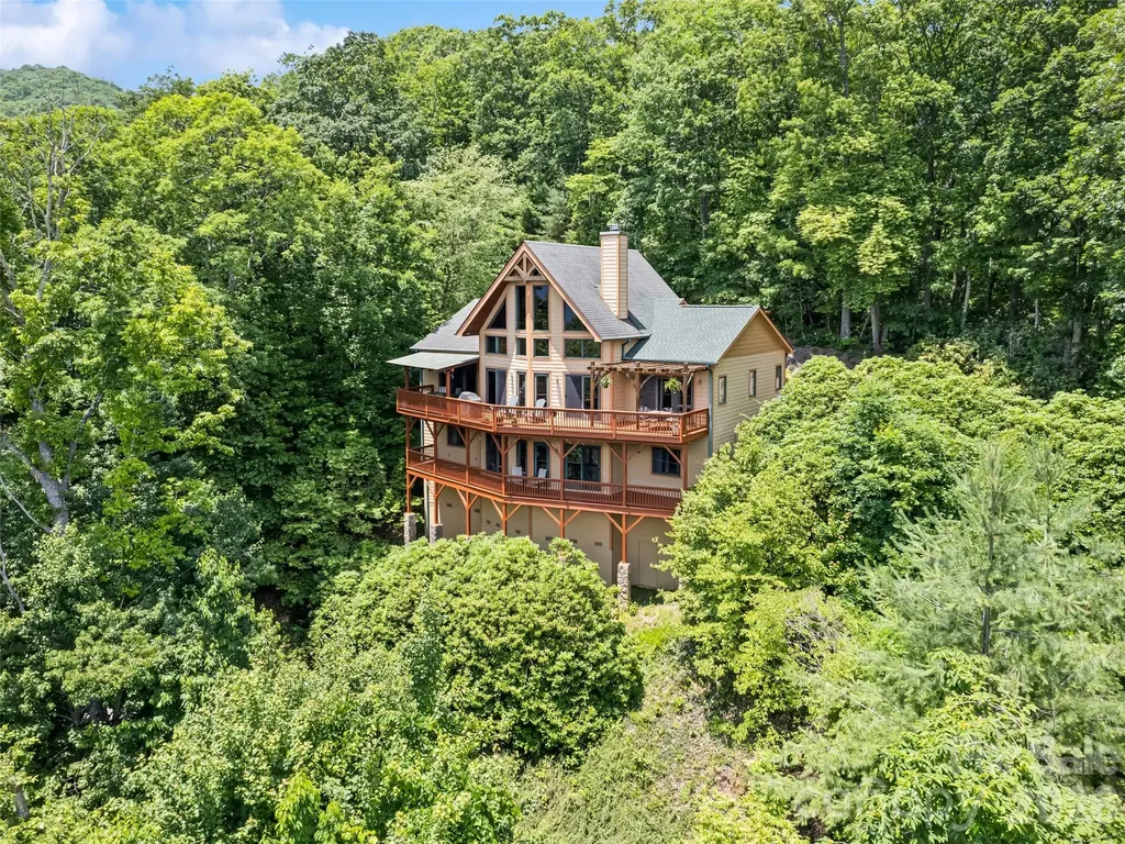 48 Hawks Lift Drive Waynesville NC 28786