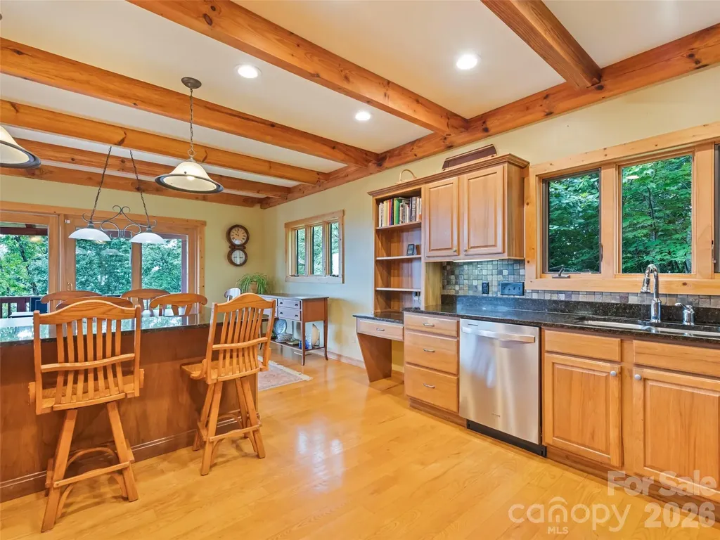 48 Hawks Lift Drive Waynesville NC 28786