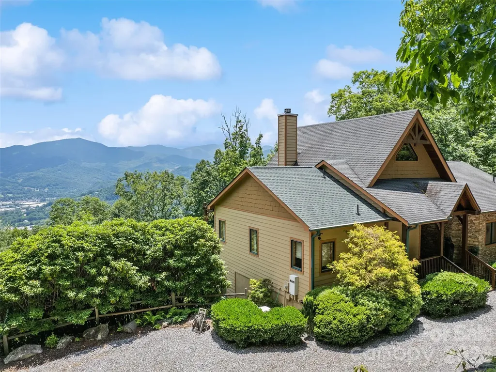 48 Hawks Lift Drive Waynesville NC 28786