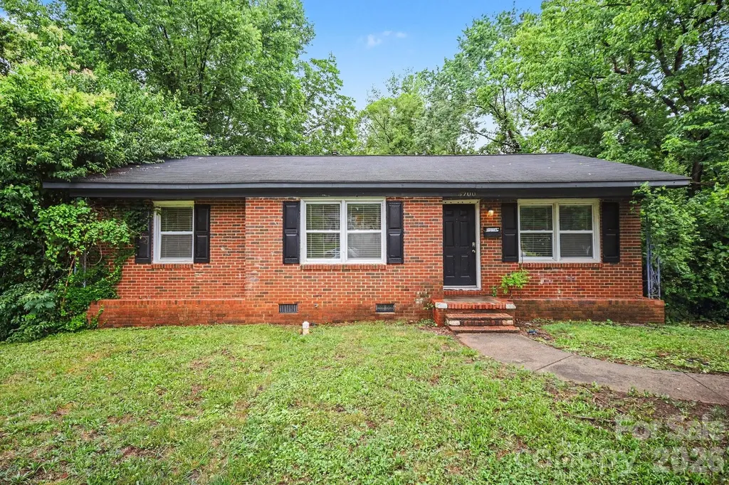 3700 Sargeant Drive Charlotte NC 28217