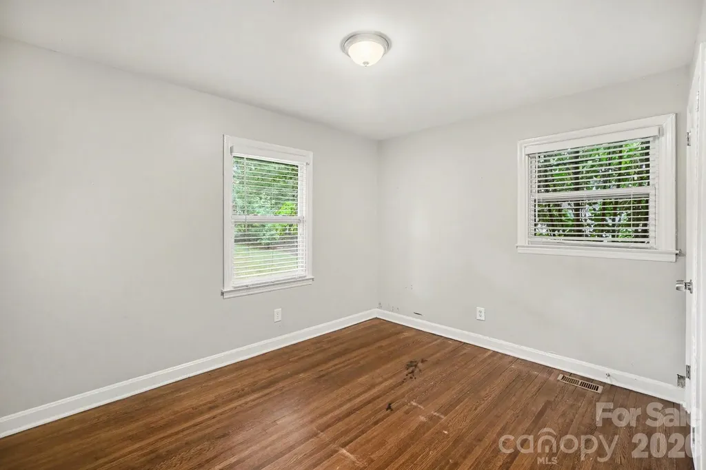 3700 Sargeant Drive Charlotte NC 28217