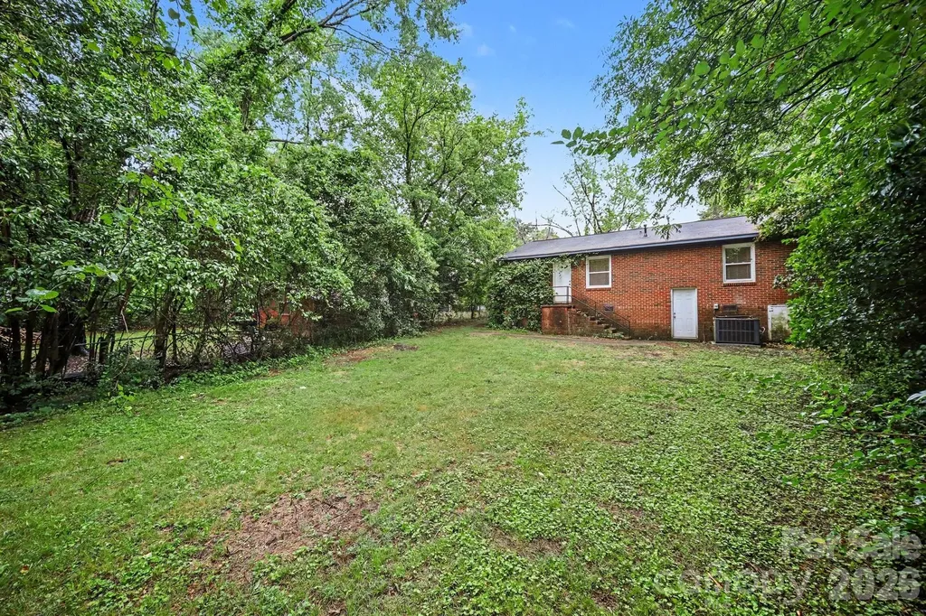 3700 Sargeant Drive Charlotte NC 28217