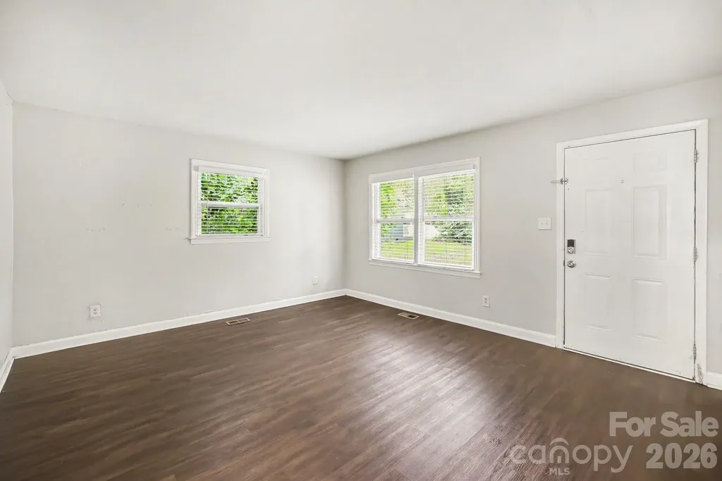 3700 Sargeant Drive Charlotte NC 28217