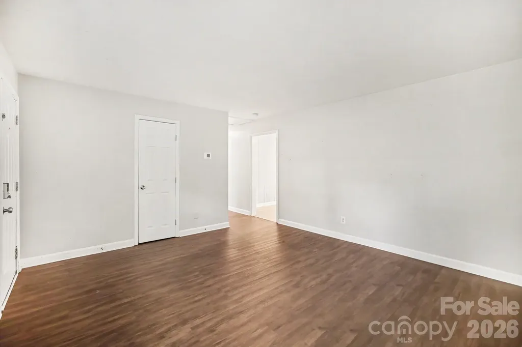 3700 Sargeant Drive Charlotte NC 28217