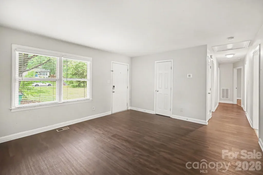 3700 Sargeant Drive Charlotte NC 28217