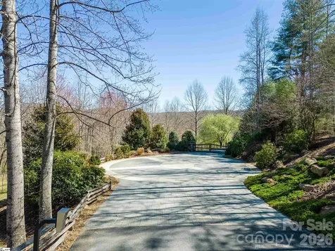 132 Overlook Park Drive Hendersonville NC 28792