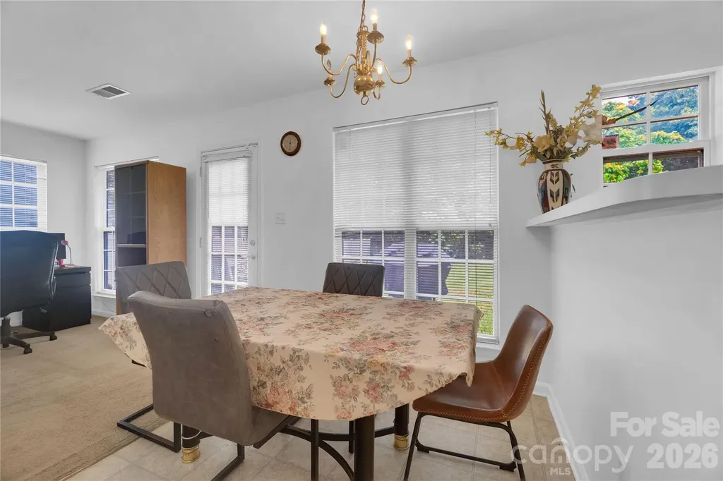 12009 Silvercrest Drive Charlotte NC 28215