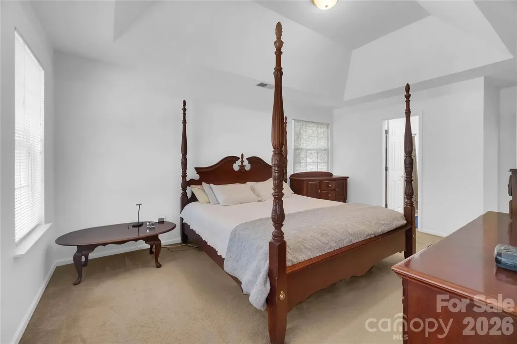 12009 Silvercrest Drive Charlotte NC 28215